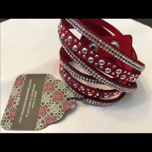 Jewelry - Picture 2 of 8